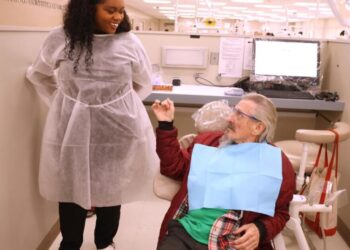 My toothache led to a painful discovery: The dental care system is full of cavities as you age