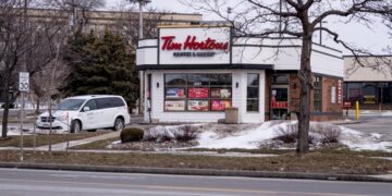 Video shows nearly blind refugee being released by Border Patrol, 5 days before his death