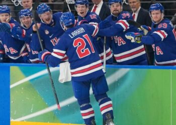 U.S. men defeat Sweden in overtime, advance to Olympic hockey semifinals