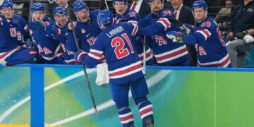 U.S. men defeat Sweden in overtime, advance to Olympic hockey semifinals