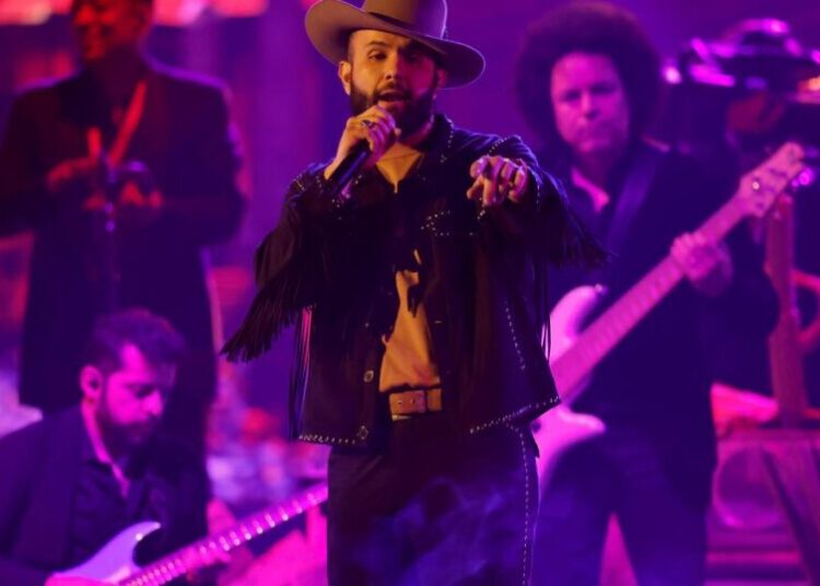 Grammy-winning Mexican crooner Carín León announces North American tour