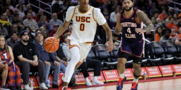 USC men come unraveled in blowout loss to Illinois