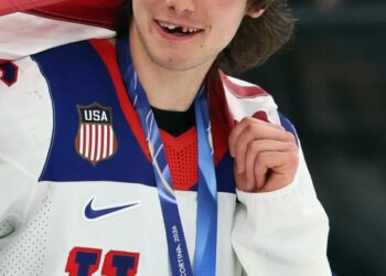 The U.S. hockey team took gold. Its bigger feat? Transcending politics