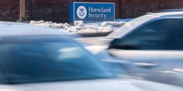 No clear path to ending partial government shutdown as lawmakers dig in over Homeland Security