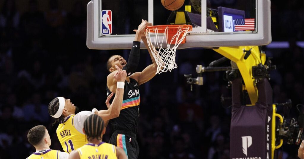 Lakers, missing their entire starting lineup, can’t handle Victor Wembanyama and the Spurs