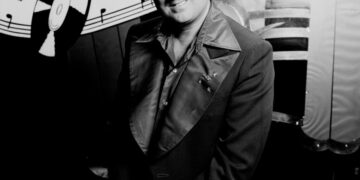 Neil Sedaka, songwriter and hitmaker over multiple generations, dies at 86