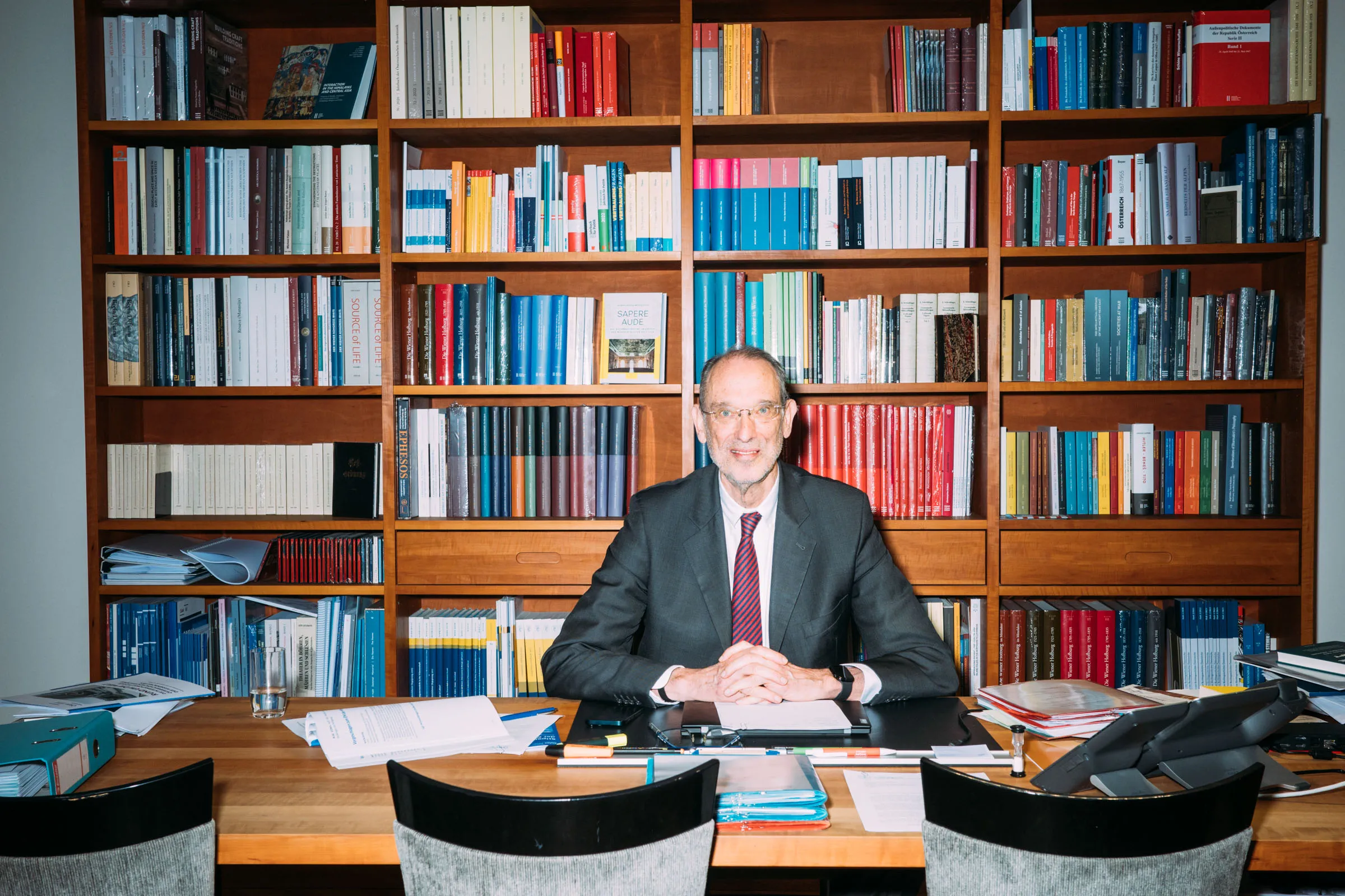 Heinz Faßmann, President of the Austrian Academy of Sciences, spearheaded in
2025 the fellowship program, APART-USA, to attract top researchers from the U.S. to Austria. 