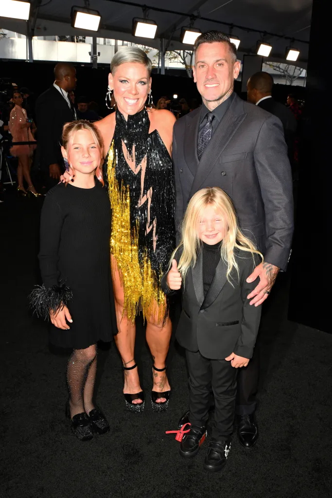 Willow Sage Hart, P!nk, Carey Hart, and Jameson Moon Hart at the 2022 American Music Awards.