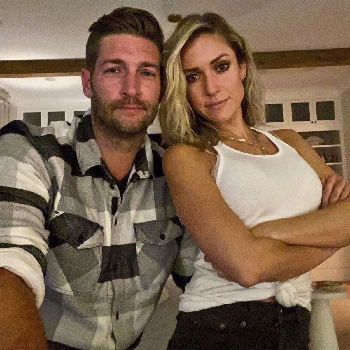 Kristin Cavallari and Jay Cutler pose for a photo.