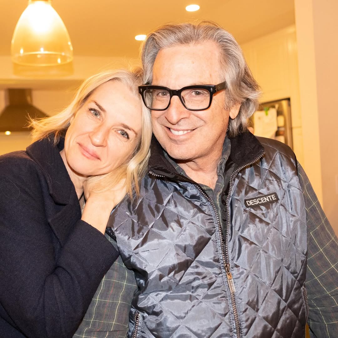 The star, smiling with the 