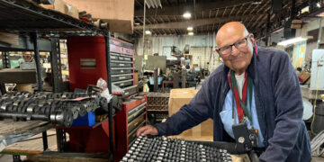 Ed Iskenderian, Hot Rod Pioneer Known as the ‘Camfather,’ Dies at 104