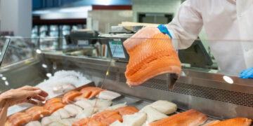 Fresh Food Distributors Add Surcharges as Fuel Costs Rise