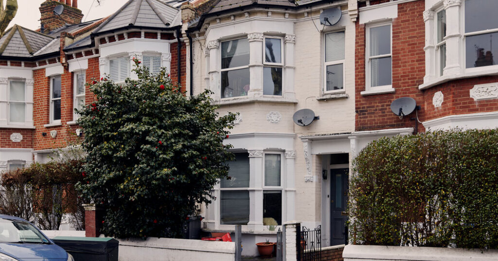 How to Afford Housing in London: Multiple Roommates, No Living Room