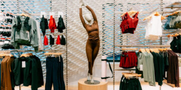 Lululemon Scrambles to Revive Yoga Pants Empire Amid Fight With Founder