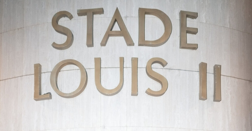 24 Hours With Nike’s C.E.O. as He Races to Win Back the Sports World