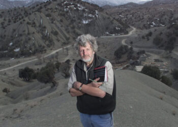 John F. Burns, Prize-winning Foreign Correspondent for The Times, Dies at 81