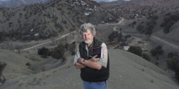 John F. Burns, Prize-winning Foreign Correspondent for The Times, Dies at 81