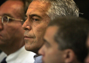 At Dinners, Over Jokes With Comedians, Epstein Honed His Networking