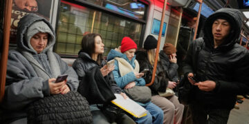 Putin’s Internet Blackout: A Chaotic Drive to Cut Off Russians From the World