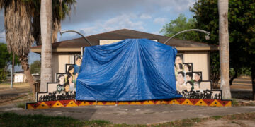 Cesar Chavez Was a Voice for Mexican Americans Like Me. Now, We Grieve.