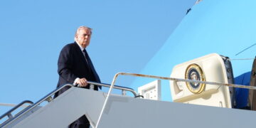 Trump Says War Could Last Weeks and Offers Contradictory Visions of New Regime