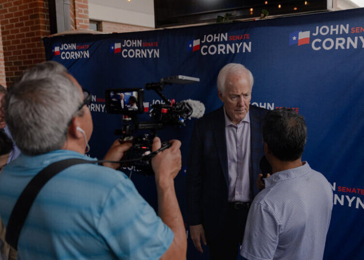 As the Midterms Begin, Texas Offers a Test Case for Both Parties