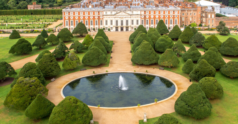 From ‘Secret’ Gardens to Royal Parks, London is Blooming