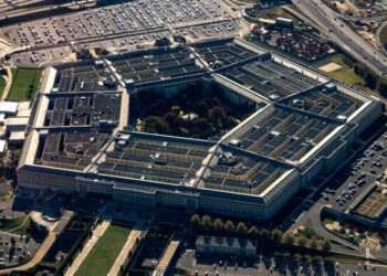 Wall Street Bankers Offered Lucrative Access to Join the Pentagon