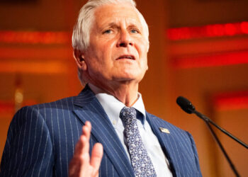 Democrats Question Credentials of Trump Ally’s Squad of Armed Citizens