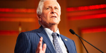 Democrats Question Credentials of Trump Ally’s Squad of Armed Citizens