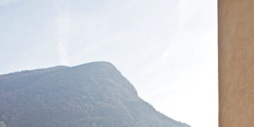 A Watches Connection That Worked Together to Produce the Unusual