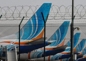 Western Governments Rush to Evacuate Travelers in the Middle East