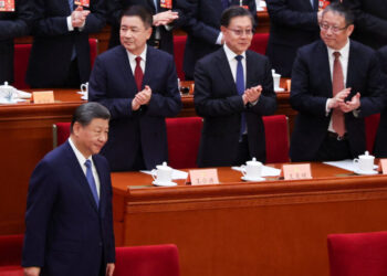 China Sets Economy’s Growth Target Below 5% for First Time in Decades