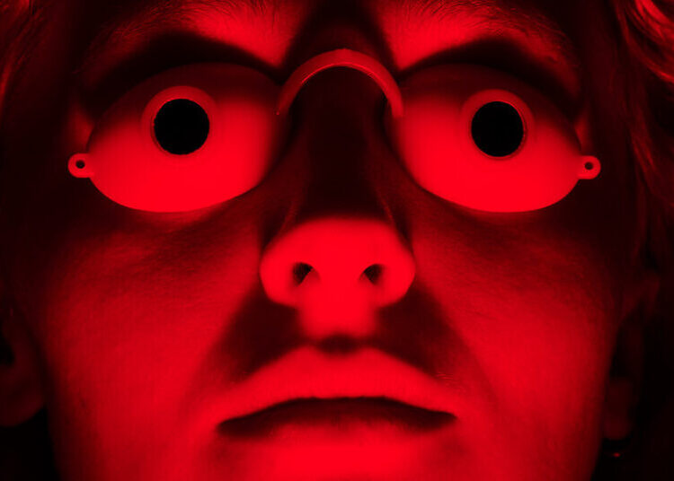 What One Month of Intense Red-Light Therapy Did to My Mind