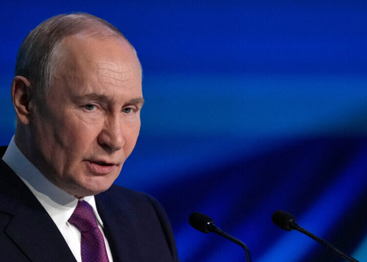 Russia Is Sharing Intelligence With Iran, U.S. Officials Say