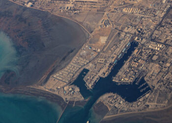 Iran’s Navy Is Weakened but U.S. Still Faces Challenges in Strait of Hormuz