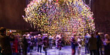 How the Florists Behind TEFAF Maastricht Work Their Magic