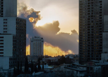 In War’s First Week, a Punishing Military Campaign With No Coherent Endgame