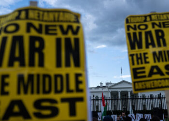 Democrats, Divided on Past Middle East Wars, Unite Against This One
