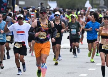 Los Angeles Marathon Runners Can Get a Finisher Medal After Only 18 Miles