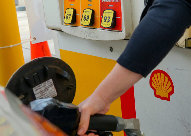 Oil Prices Surge Above $100 a Barrel for the First Time in Almost Four Years