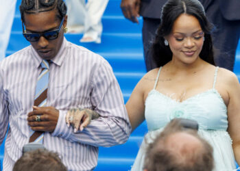 Woman Shoots at Rihanna’s Mansion Near Beverly Hills