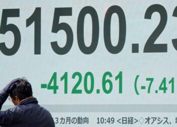 Surging Oil Prices Tank Stocks in Asia