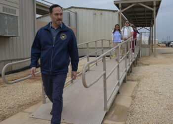 2 Teen Mariachi Musicians Released From ICE Detention