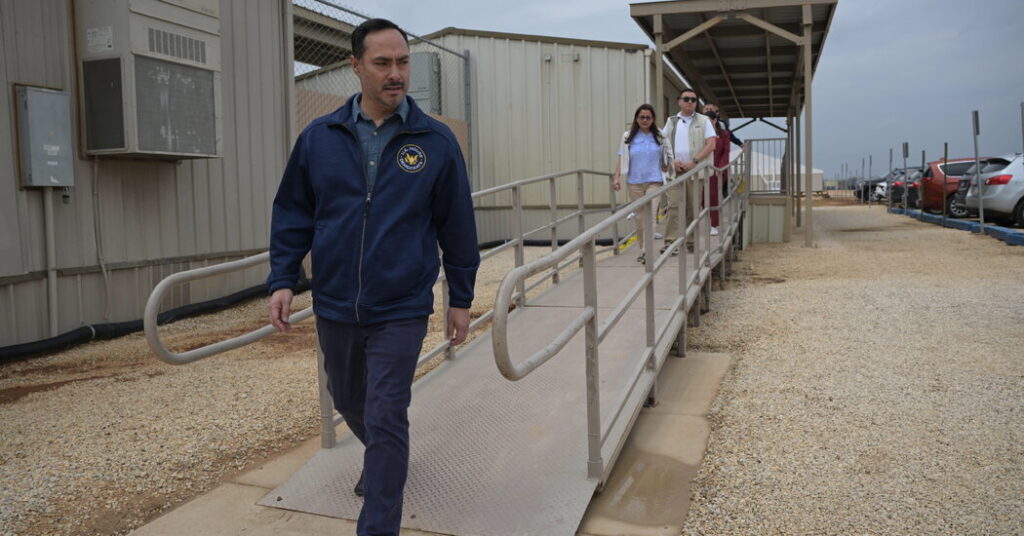 2 Teen Mariachi Musicians Released From ICE Detention