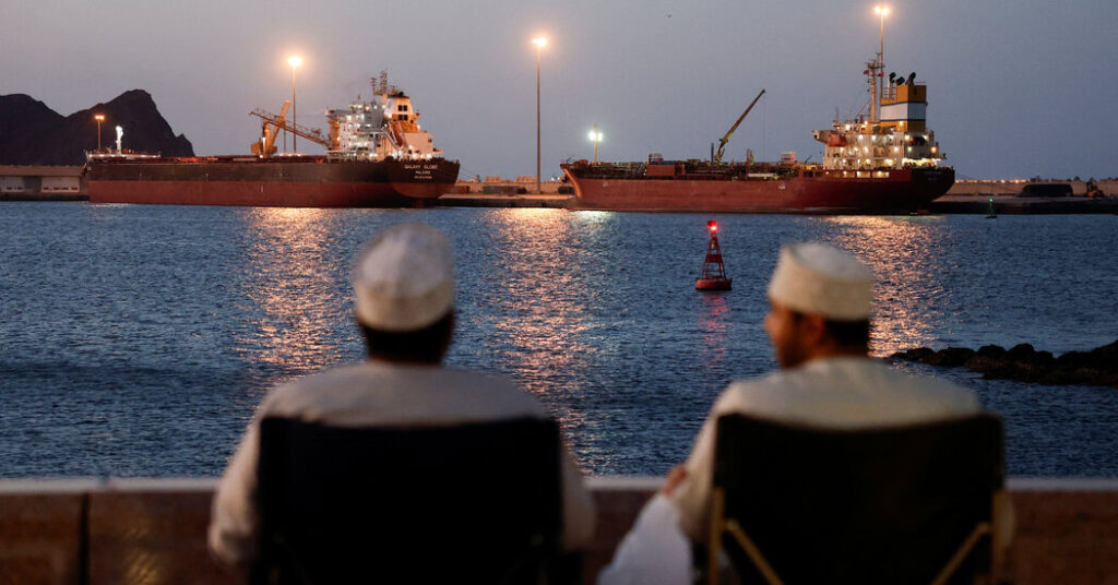 Trump Seeks to Calm Energy Markets but Says War Will Go On for Now