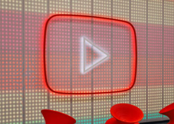 YouTube Adds Tool to Help Public Figures Report Fake Videos