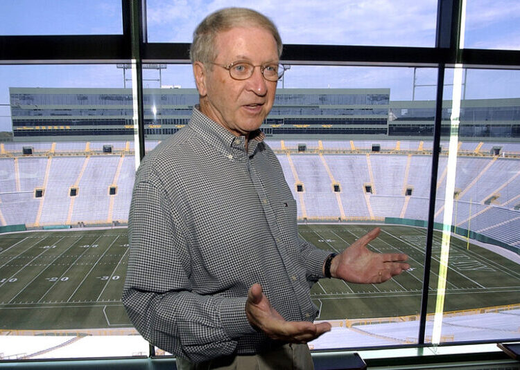 Bob Harlan, Who Steered the Green Bay Packers to a Revival, Dies at 89