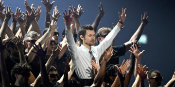 Harry Styles and 8 More Boy Band Stars Who Went Solo