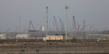 Aluminium, Helium and Sulfur: The Iran War Is Affecting More Than Oil